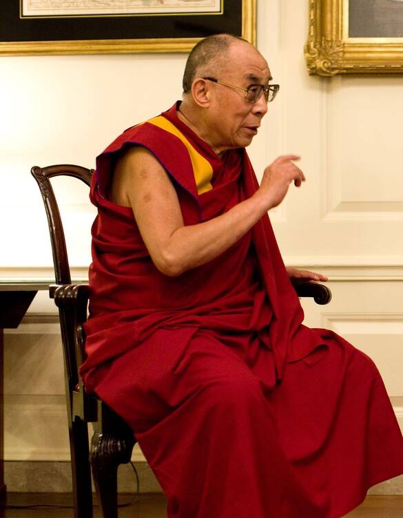 Да се сблъскаш с Далай Лама Четиринадесети