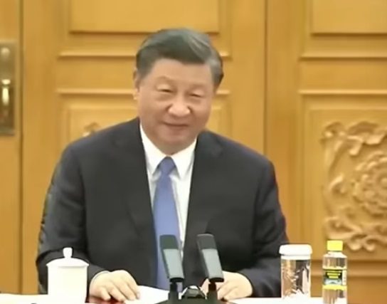 Гласуваха единодушно за преизбирането на Си Цзинпин за китайски президент