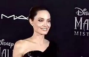 Анджелина Джоли си спретна модна къща