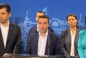ДБ/ПП: Националните предатели работят за Кремъл